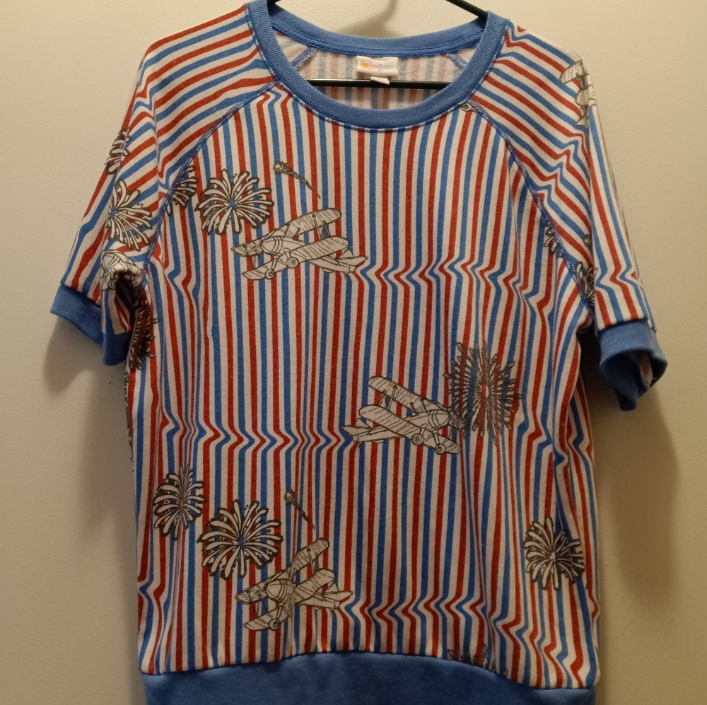 LuLaRoe Top Red White Blue design Size M